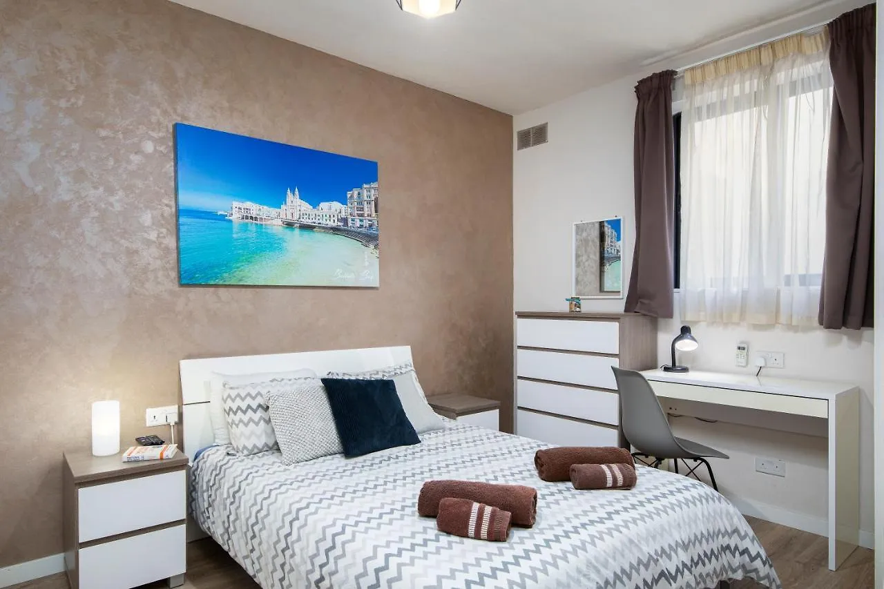 Luxury Msida Circle Suites Guest house